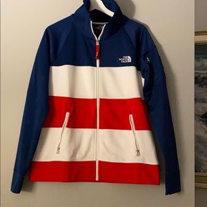 usa north face full-zipper top